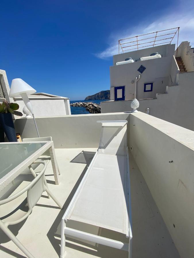Dal Notaio, Appartamento Con Terrazza Marettimo Exteriör bild